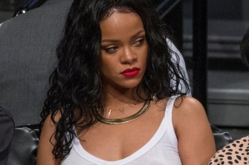 Femeia care a deschis focul asupra vilei Rihannei din Beverly Hills, acuzată de tentativă de omor