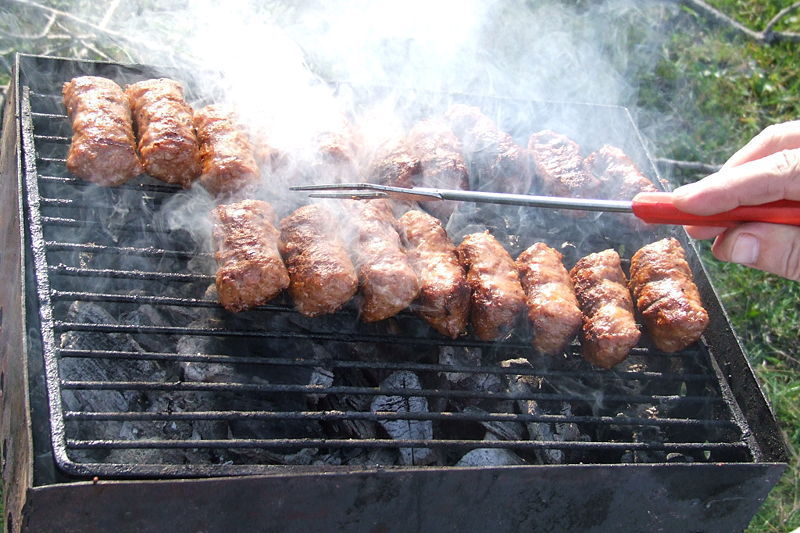 Unde ai voie să faci grătar în București. Locurile ideale pentru picnic