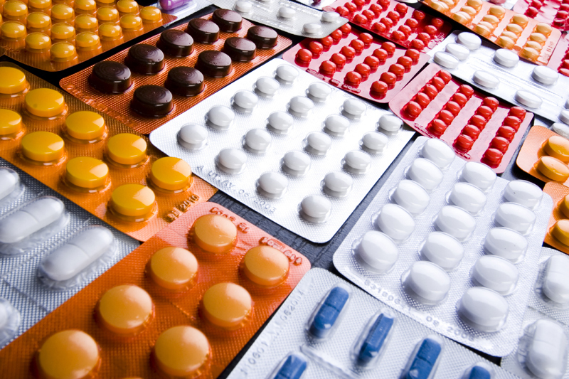 Pacienții români așteaptă mai mult de 2 ani pentru tratamente. Peste 170 de medicamente inovatoare sunt așteptate