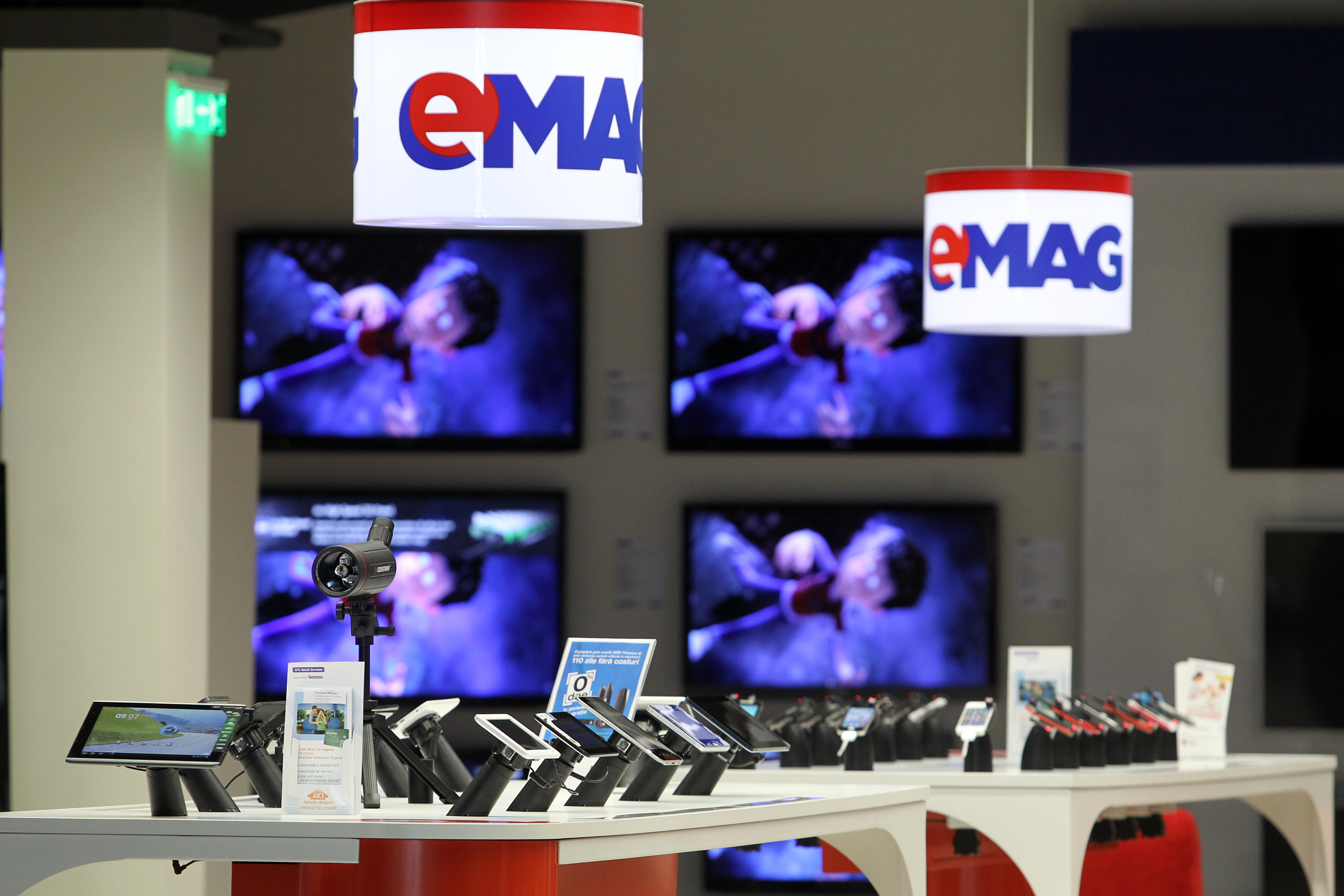 Întârziere istorică de Black Friday la eMAG. S-au comandat cu 31% mai multe produse în primele 30 de minute, față de anul trecut