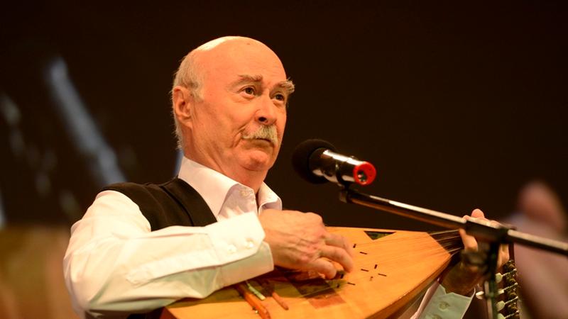 Tudor Gheorghe a fost transportat de urgență la spital în Iași după ce a căzut în baia hotelului unde era cazat