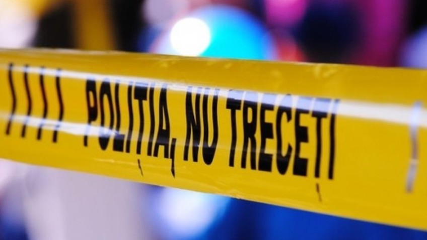Suspiciune de crimă la Corbeanca. Un bătrân a fost găsit mort, cu urme de violență pe corp. Fiul victimei a fost reținut de polițiști