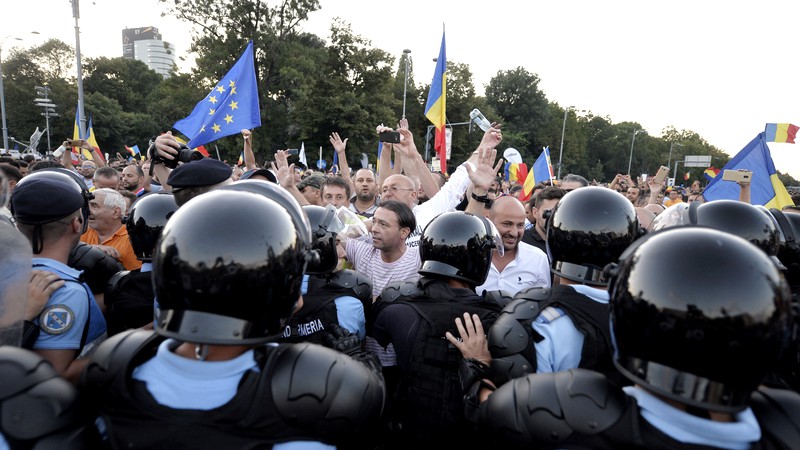 La protestele de miercuri, Jandarmeria permite „doar sloganuri sindicaliste”, la adresa guvernanţilor, şi nu „opinii politice”