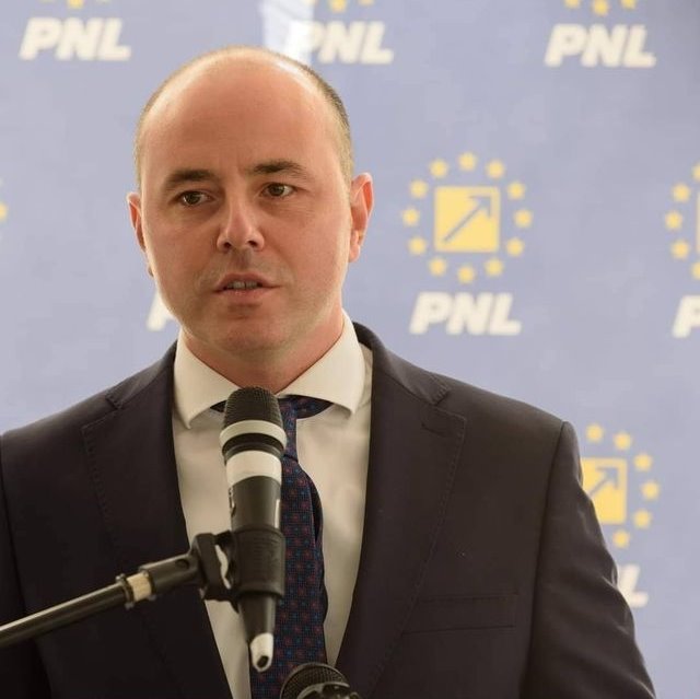 Deputat PNL: Fost parlamentar PSD, numit pe criterii clientelare în fruntea unui prestigios colegiu / Sursă Foto: Facebook - Alexandru Muraru