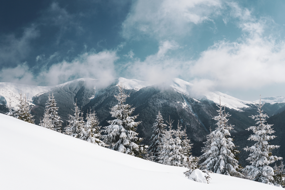 Când vin primele ninsori. Prognoza de ultimă oră a meteorologilor ANM, în exclusivitate pentru Gândul. Un front atmosferic rece pătrunde în România dinspre Europa Centrală