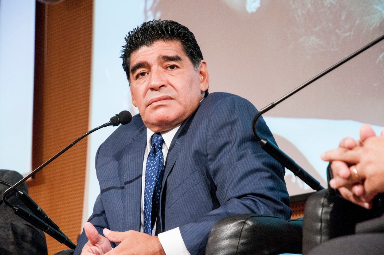 Diego Maradona suferea de „tulburarea bipolară și personalitate narcisică”. Mărturisirile făcute de un psiholog judecat pentru moartea sa