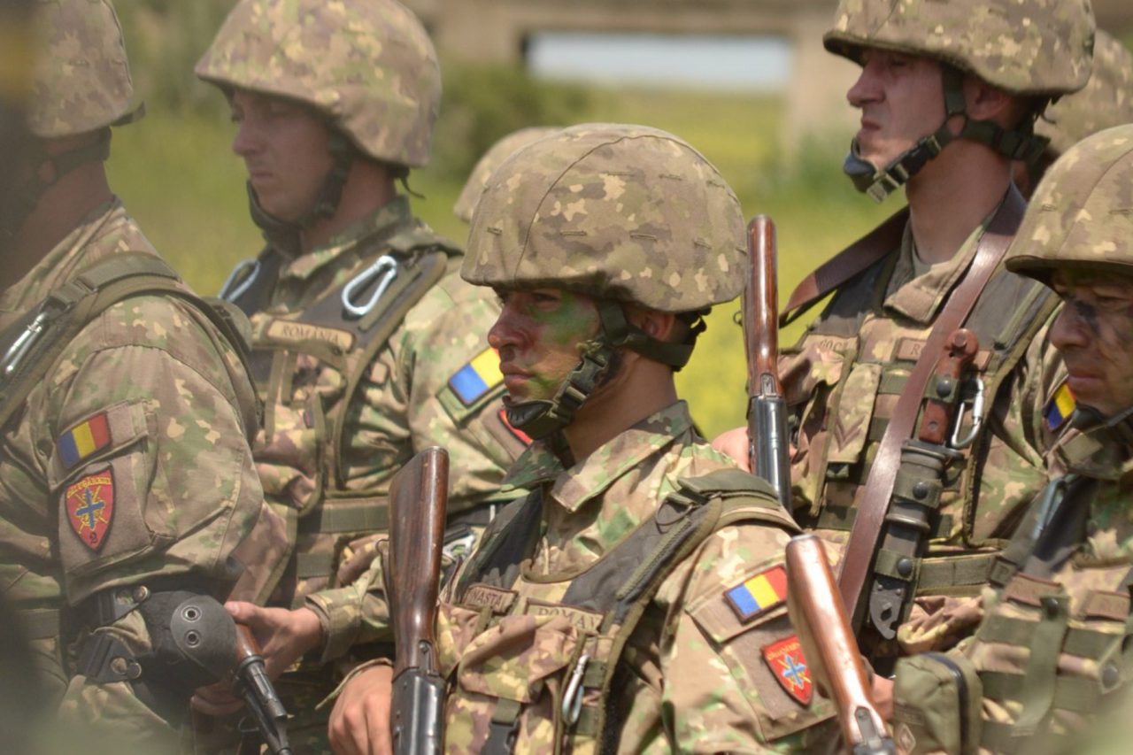 Românii sunt de acord cu STAGIUL militar, dar cu o condiție. Sondajul care arată pe cine ne bazăm în cazul unui conflict militar