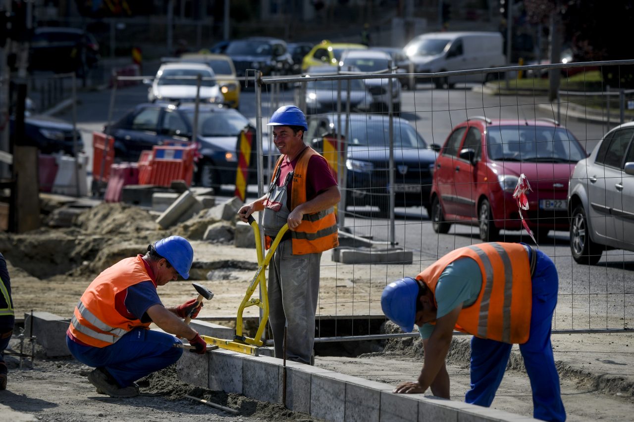 Una dintre cele mai bogate țări din Europa angajează muncitori în mai multe domenii. SALARIILE depășesc 7000 de euro și se oferă cazare gratuită