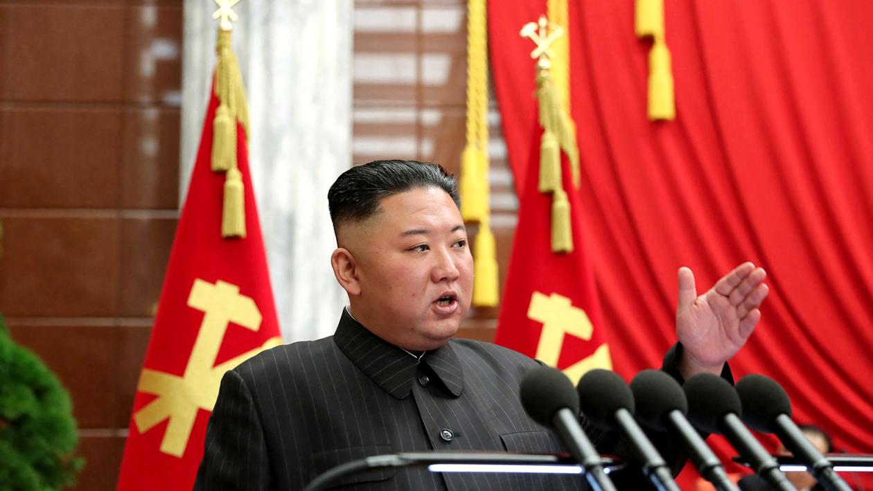 Kim Jong Un a anunțat consolidarea „ireversibilă” a statutului nuclear al Coreei de Nord și amenință SUA: „Să aleagă confruntarea sau pacea”