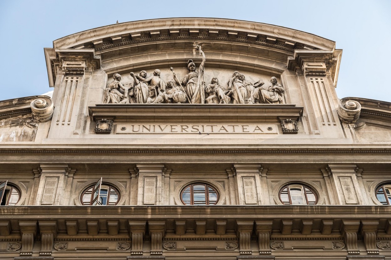 Revoltă la Universitatea din București. Profesorii intră în grevă japoneză și amenință cu acțiuni în instanță. Ce nemulțumiri au cadrele didactice