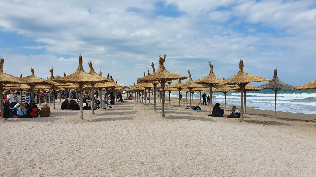 Adio, vacanță pe litoral? Patronii unităților de cazare avertizează: „Totul e blocat! Așteptăm amenzi!”