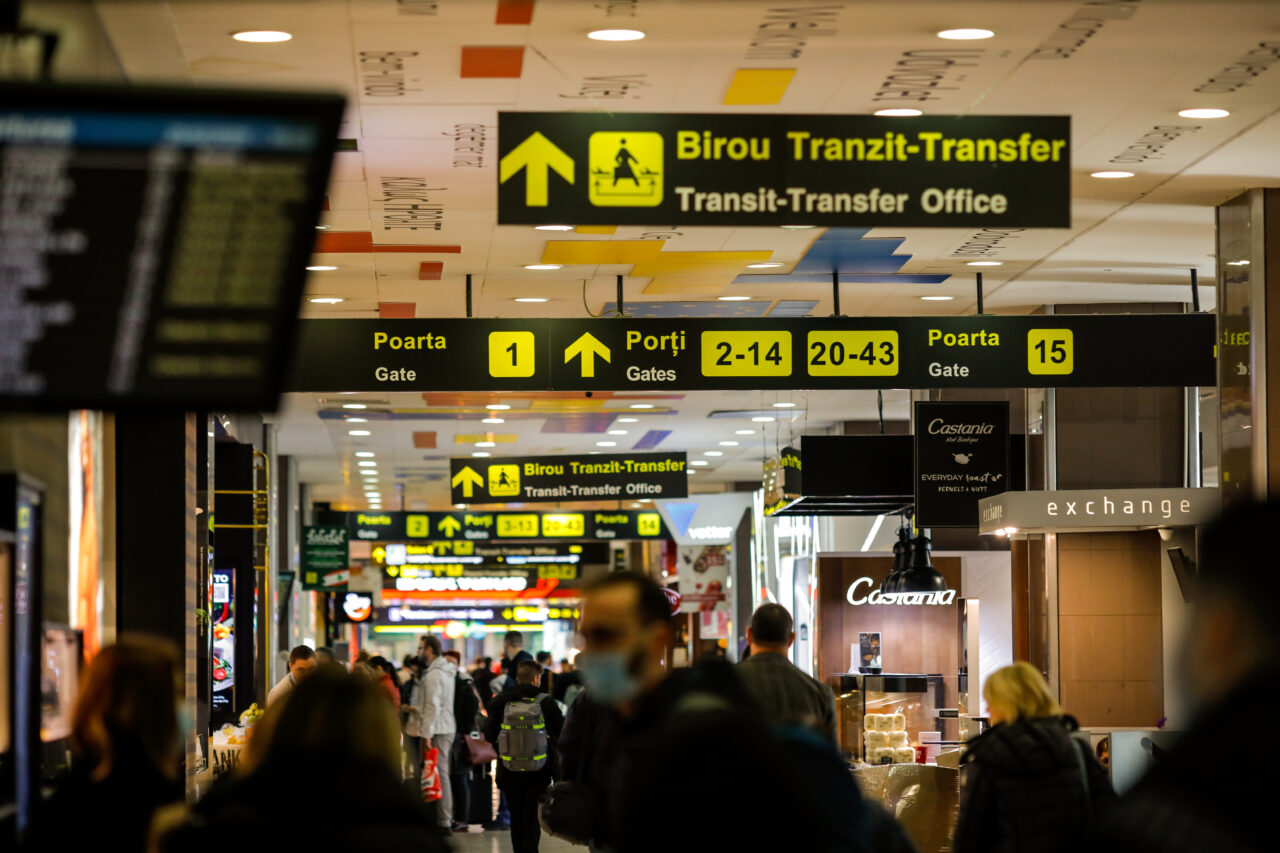 Schimbări majore pe Aeroportul Otopeni începând de astăzi 1 Mai. Atenționări pentru pasageri