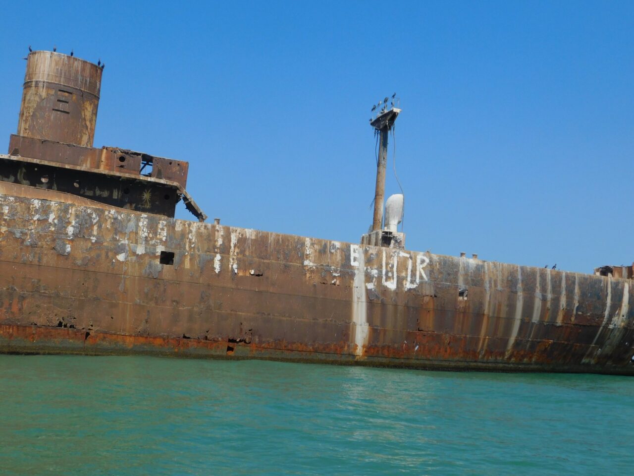 Costinești, în topul vânătorilor de FANTOME. Turiștii sunt îndemnați să vină în celebra stațiune pentru a vedea epava Evanghelia