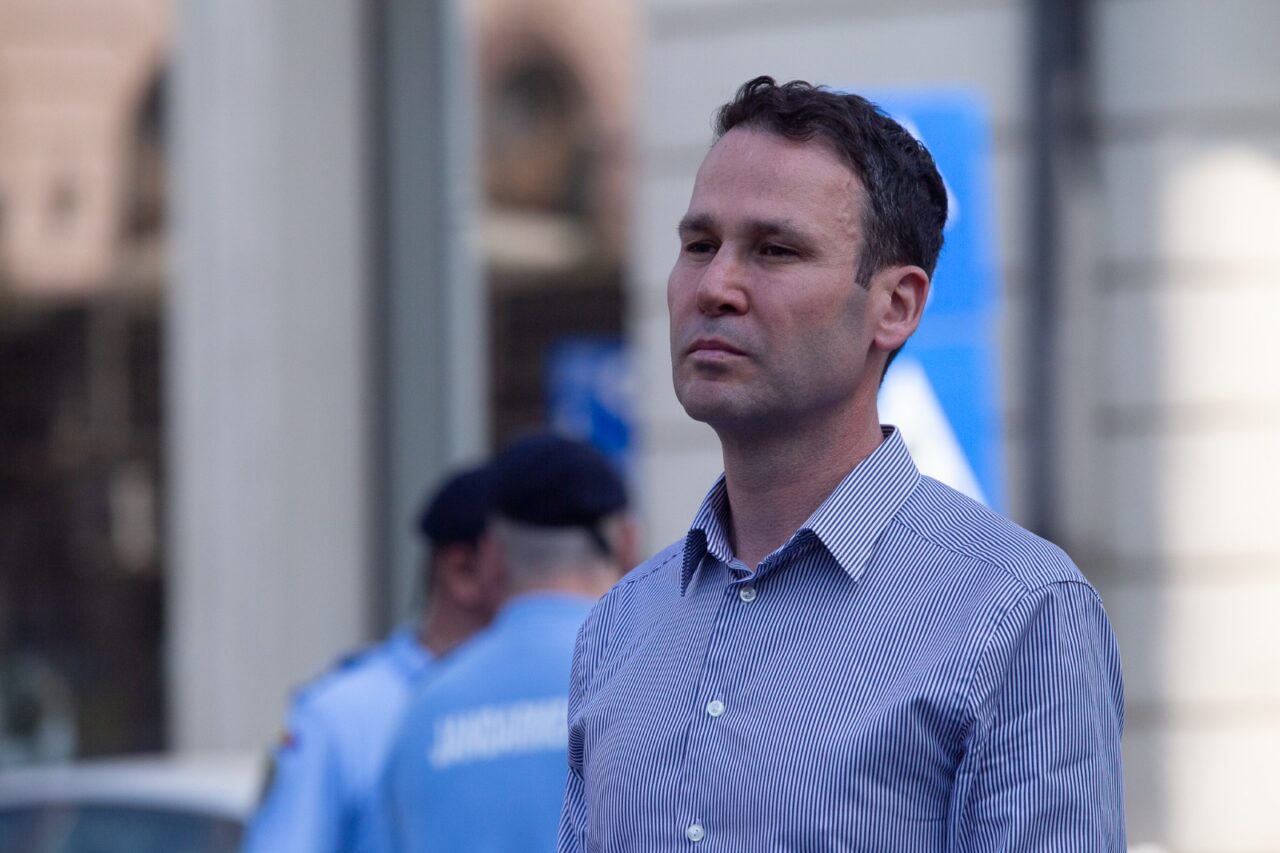 Robert Negoiță, prima reacție, după ce a fost ACUZAT că a construit șosele peste magistralele de gaz. Cererea urgentă către Transgaz a edilului