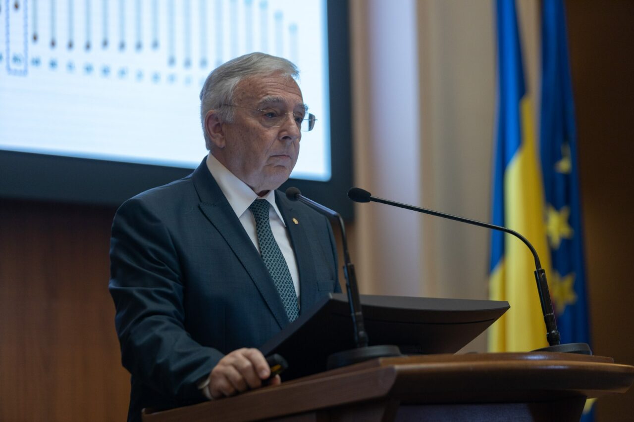 Isărescu vine cu cele mai proaste vești. Dobânzile la credite rămân în continuare mari. Cu cât mai crește inflația