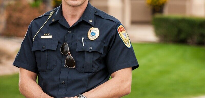 O femeie a fost împușcată în timpul protestelor față de politica anti-migrație a lui Donald Trump. Aceasta era înarmată