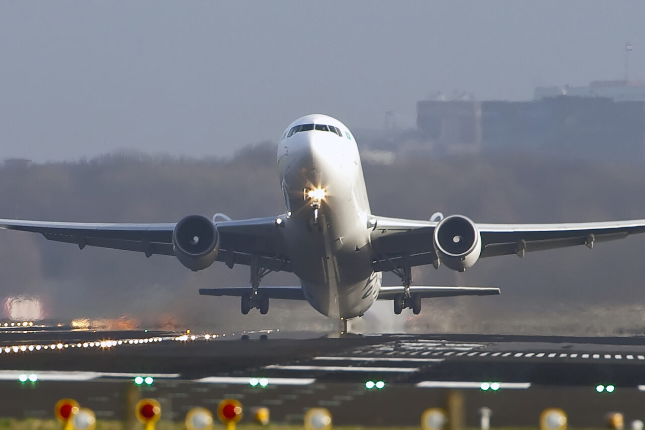 Tragedie aviatică în Columbia: 15 morţi în accidentul unui avion care a dispărut de pe radar. Cine se afla la bord.
