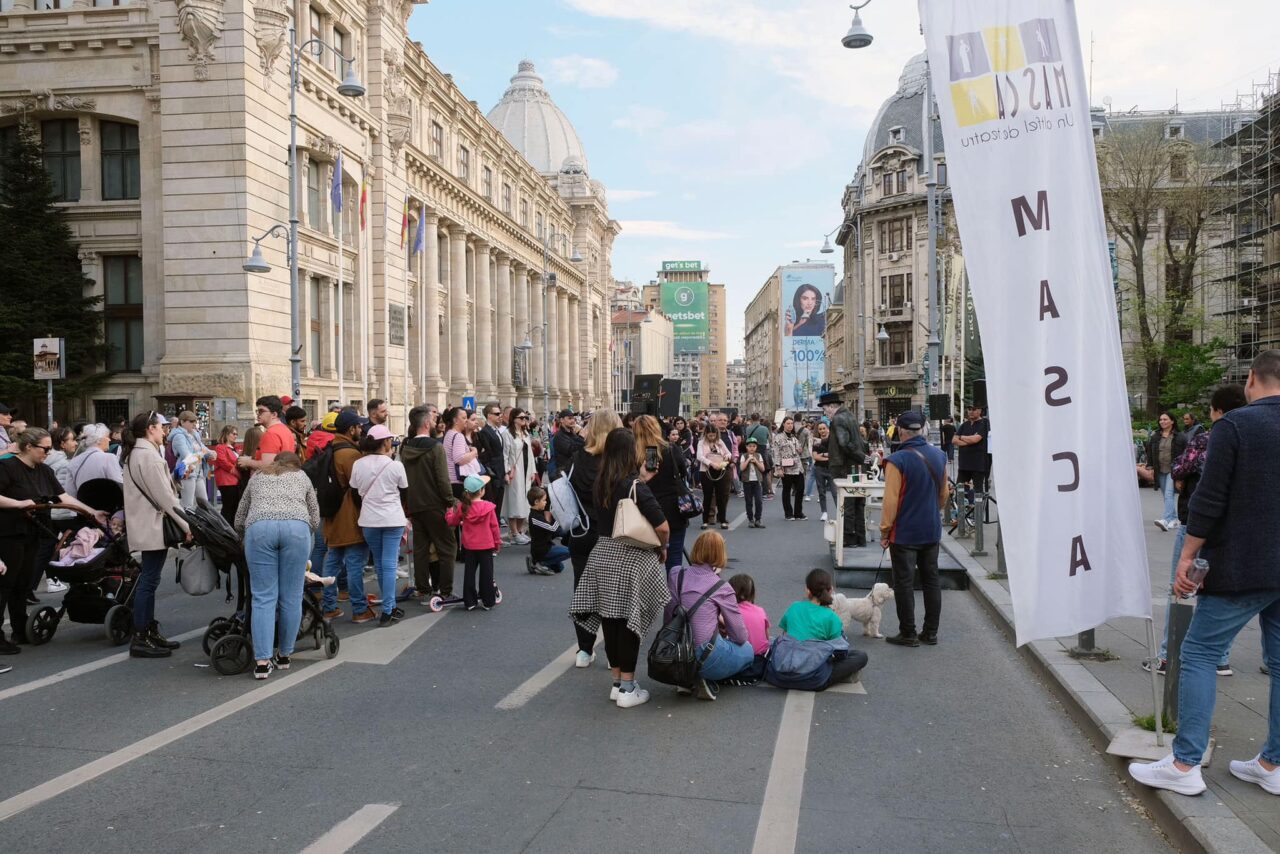 ZILELE BUCUREȘTILOR 2025. Paradă, bătaie cu flori, spectacole și un raliu în Capitală/Programul evenimentelor din weekend-ul 20-21 septembrie