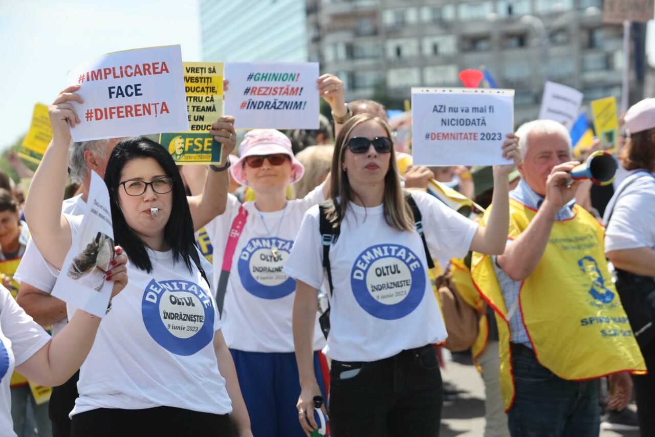 Profesorii ies în stradă pe 8 septembrie, în ziua deschiderii noului an școlar. Marș de protest până la Palatul Cotroceni. „Vă rugăm să nu ne blamați”