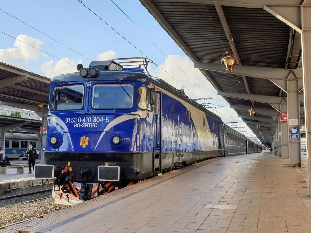 Ce salariu are un mecanic de locomotivă la compania de stat Carpatica Feroviar. Sporurile și beneficiile care cresc considerabil veniturile