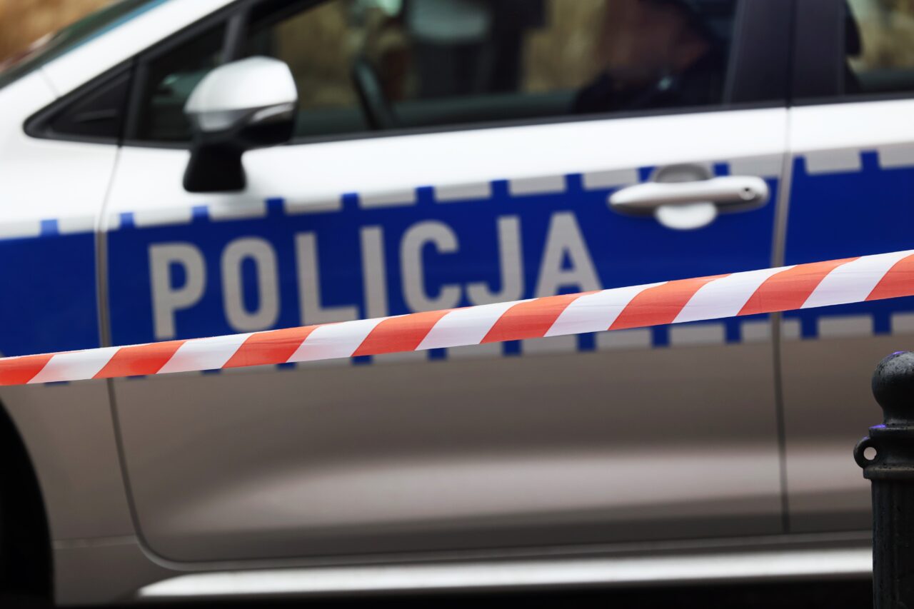 Român bătut și împușcat într-un mall din Wroclaw de un polonez. Motivul neobișnuit al agresiunii