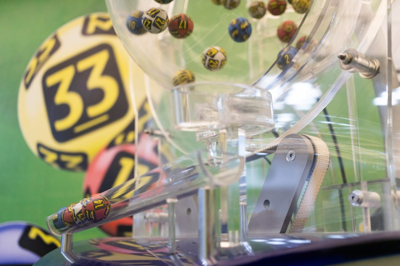 Numerele extrase la tragerile loto de joi, 18 decembrie 2025. Report la Joker – categoria I de peste 8,46 milioane de euro