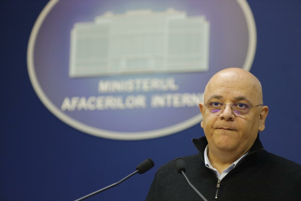 Povestea dosarului în care Raed Arafat este acuzat de complicitate la contrabandă. Cazul are legătură cu prăbușirea unui elicopter SMURD în Republica Moldova