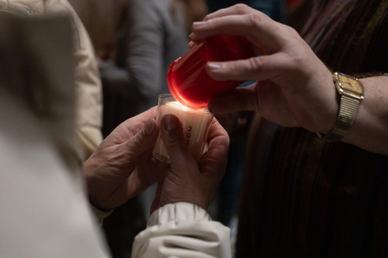 Sâmbăta Mare, o zi importantă înainte de Paște. Obiceiul pe care românii trebuie să îl respecte în noaptea de Înviere