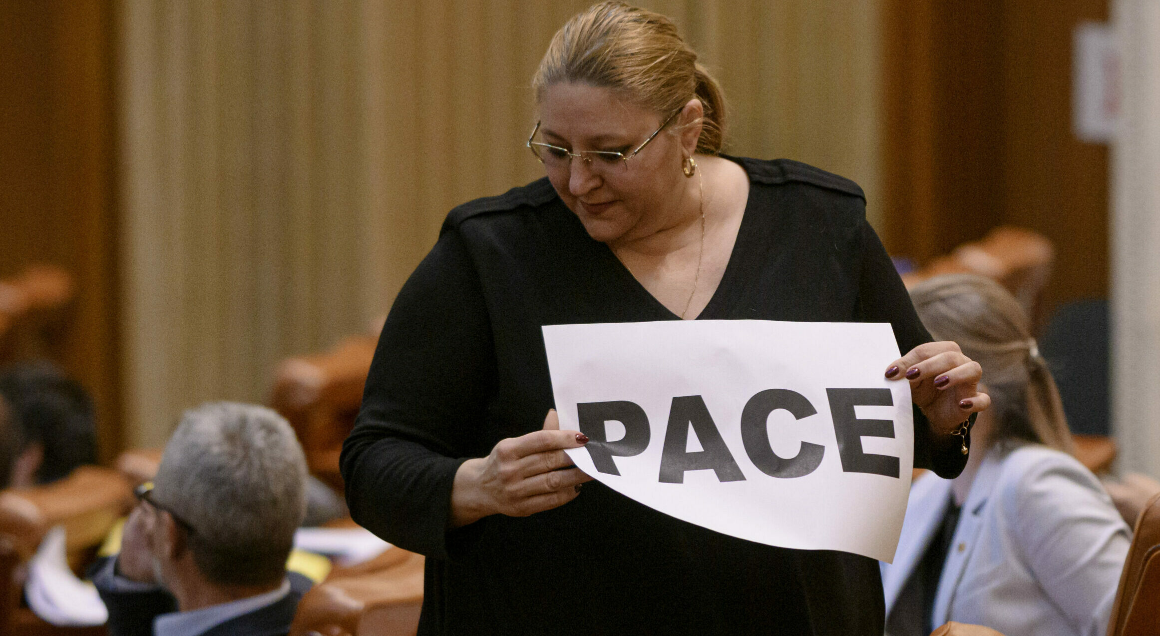 Diana Șoșoacă și confruntarea cu Jandarmeria Română