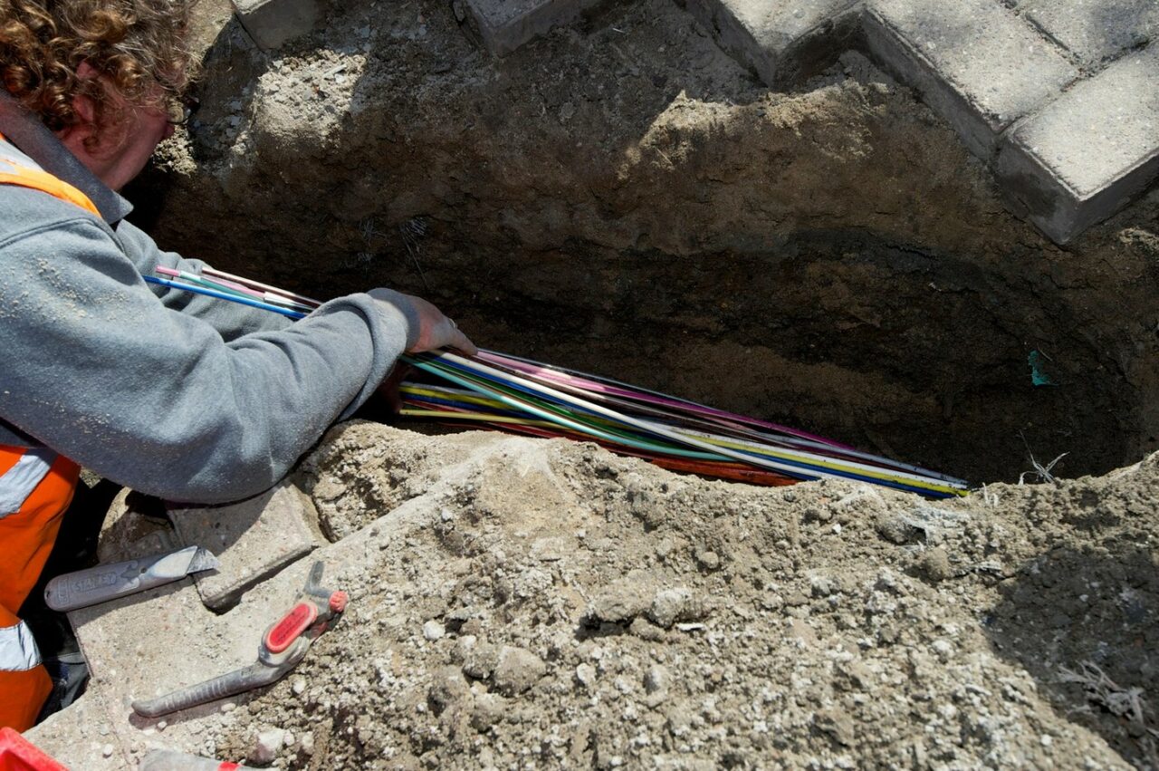 Colaborarea public – privată, soluția pentru dezvoltarea României și pentru continuarea proiectelor mari