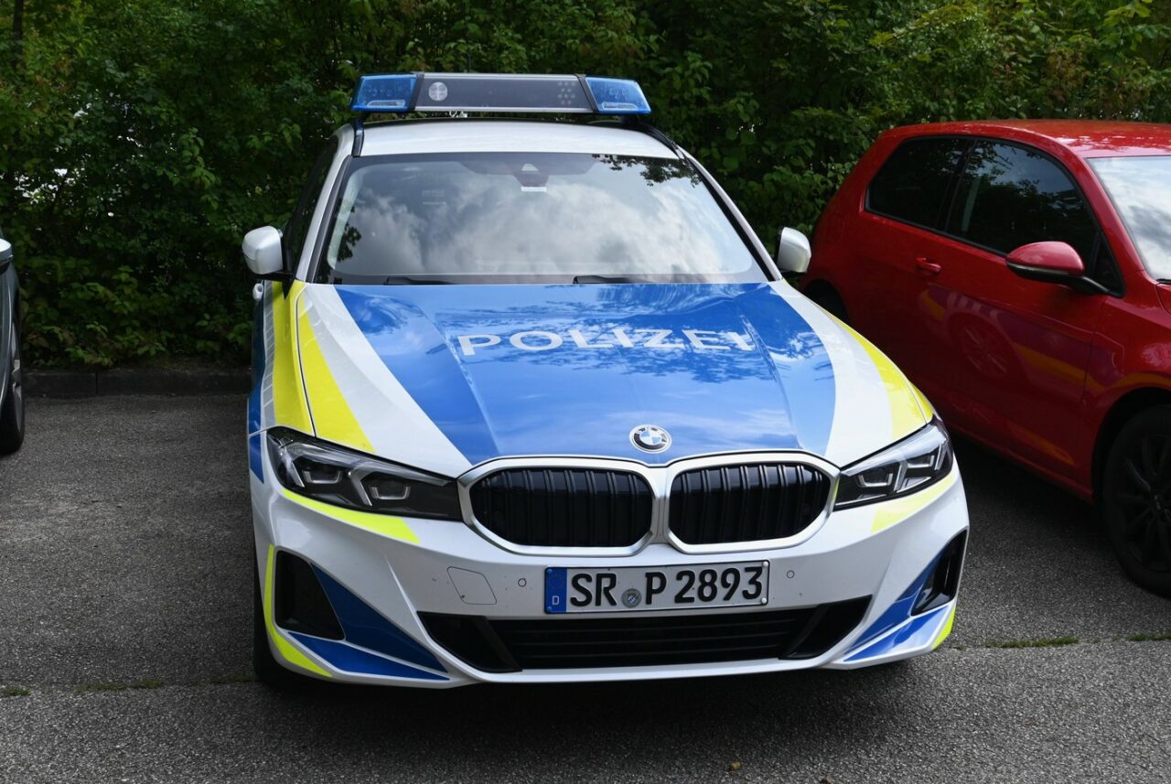 Locul inedit în care polițiștii germani au descoperit un act de identitate românesc fals. Totul s-a întâmplat la controlul unui autocar 