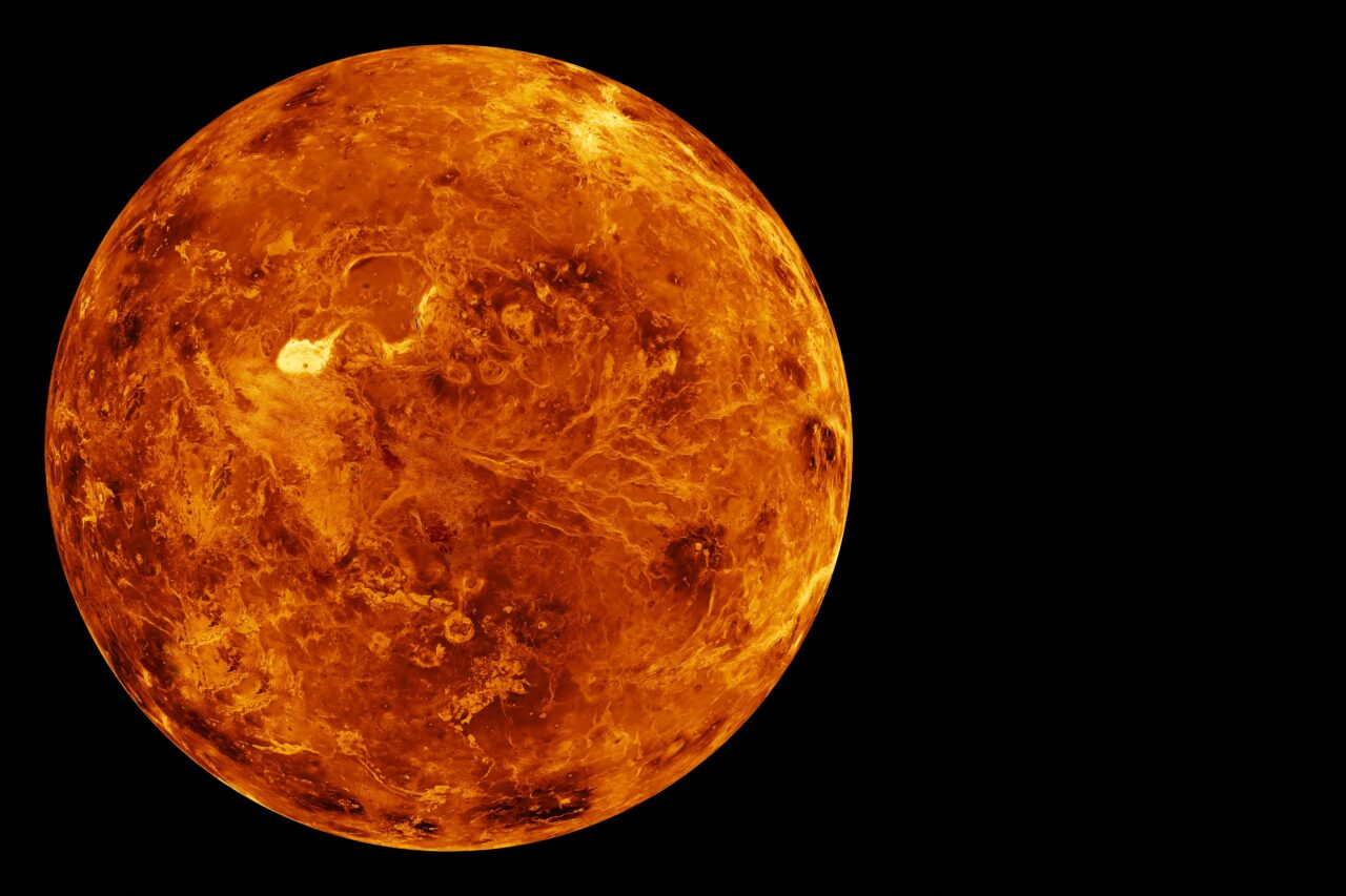 Venus dă totul peste cap. Cine iubește, cine plânge și cine se mărită până la finalul lunii