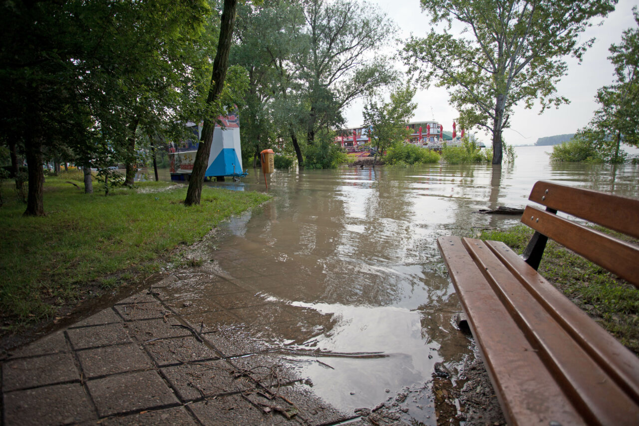 COD ROȘU pe râurile din Dobrogea. Sunt așteptate VIITURI RAPIDE după precipitații de peste 100–200 l/mp în următoarele 24 de ore