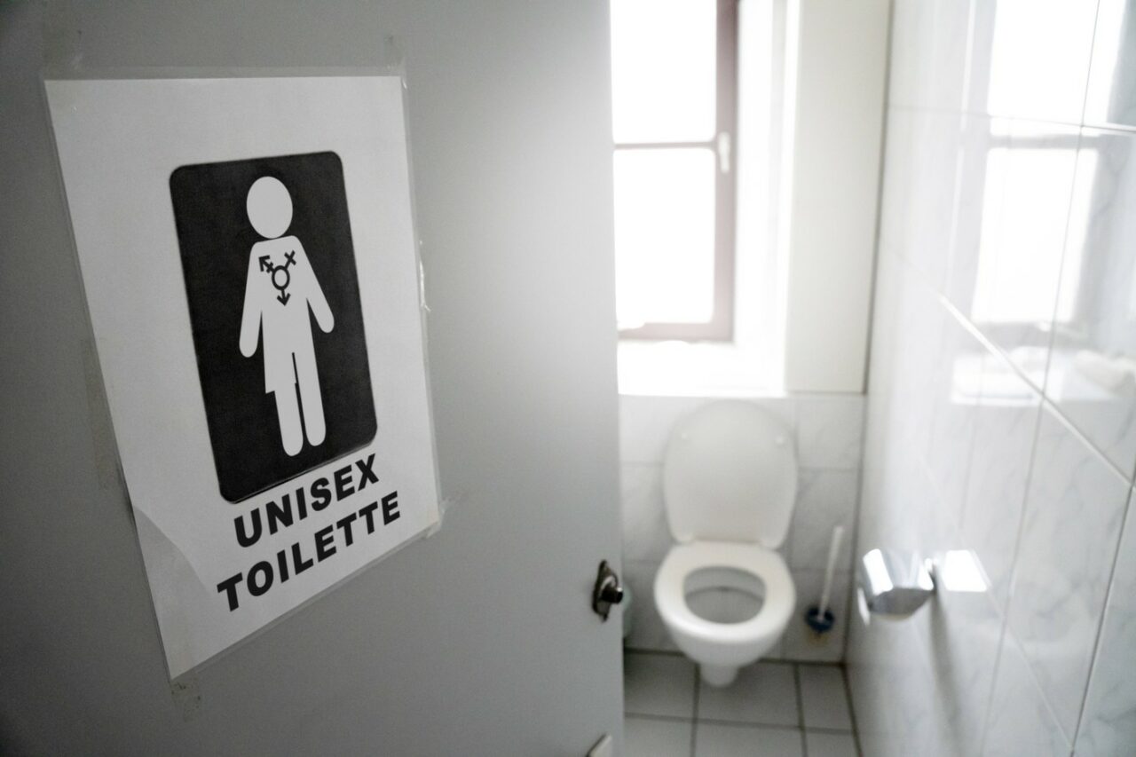 Decizie controversată. O școală de top din Austria a interzis hârtia igienică