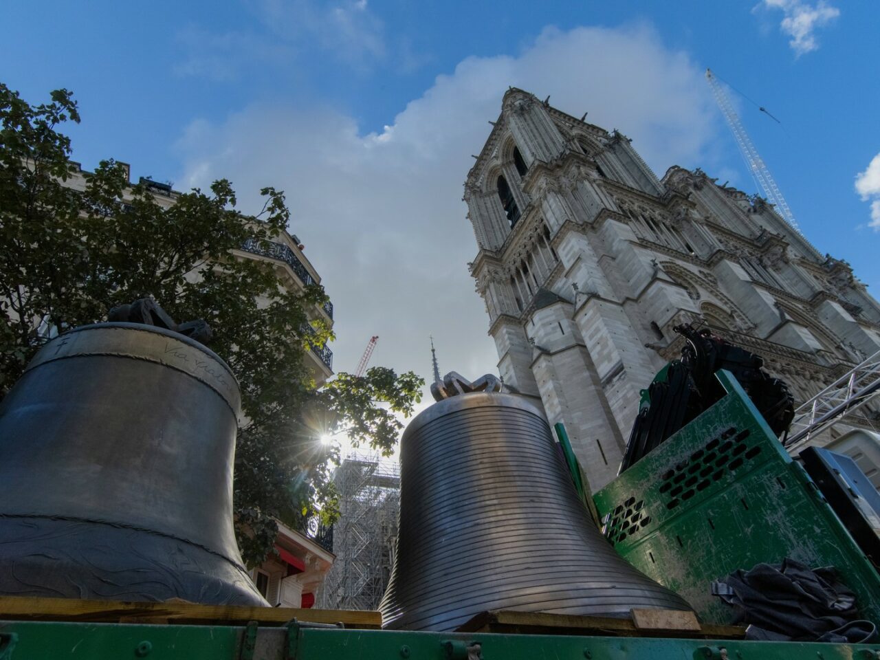 Catedrala Notre-Dame din Paris, amenințare cu atentat în acest weekend. Mesaj sumbru în scrisoarea găsită lângă lumânări: „Au ascuns deja cuţite. Vor face ravagii”