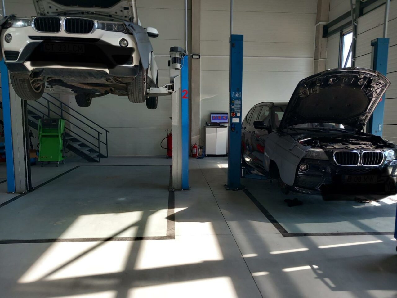 Tot mai mulți șoferi consultă AI, înainte de a merge la mecanic. Experții atrag atenția cu privire la riscurile diagnosticelor date de ChatGPT