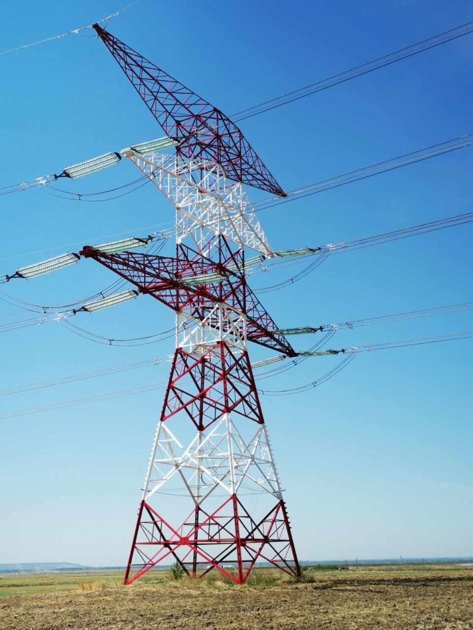 Șeful unei mari companii din energie din România trage un semnal de alarmă: Bucureștiul are cea mai scumpă energie: „Nu Berlin. Nu Budapesta. Nu Sofia. București”