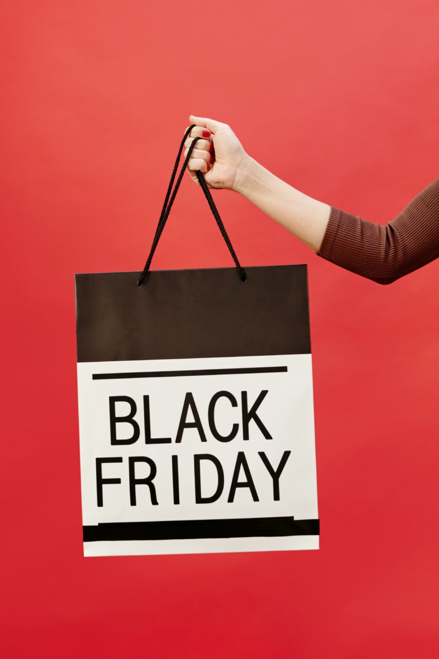 Black Friday 2025 la eMAG: când are loc și ce oferte așteaptă clienții