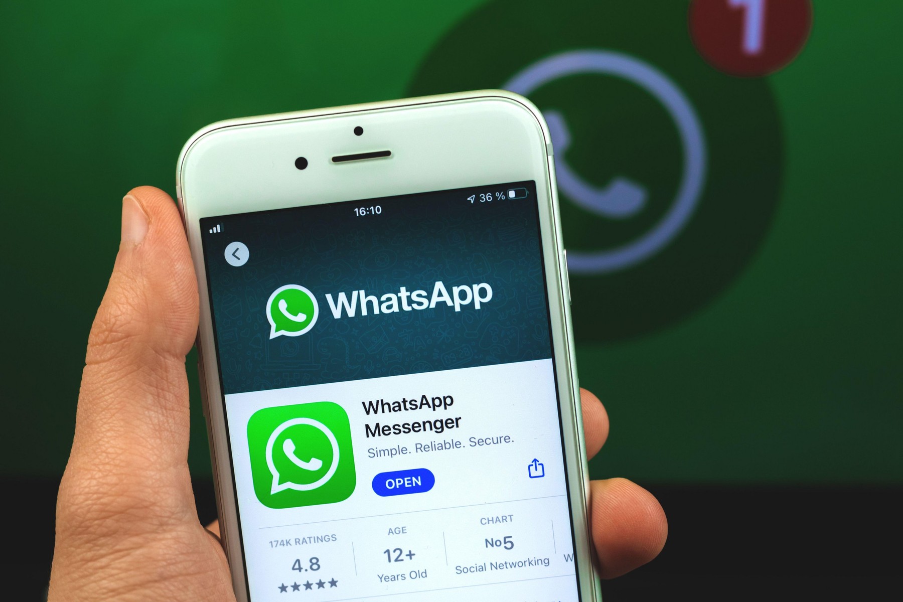 WhatsApp introduce mesaje programate în aplicație