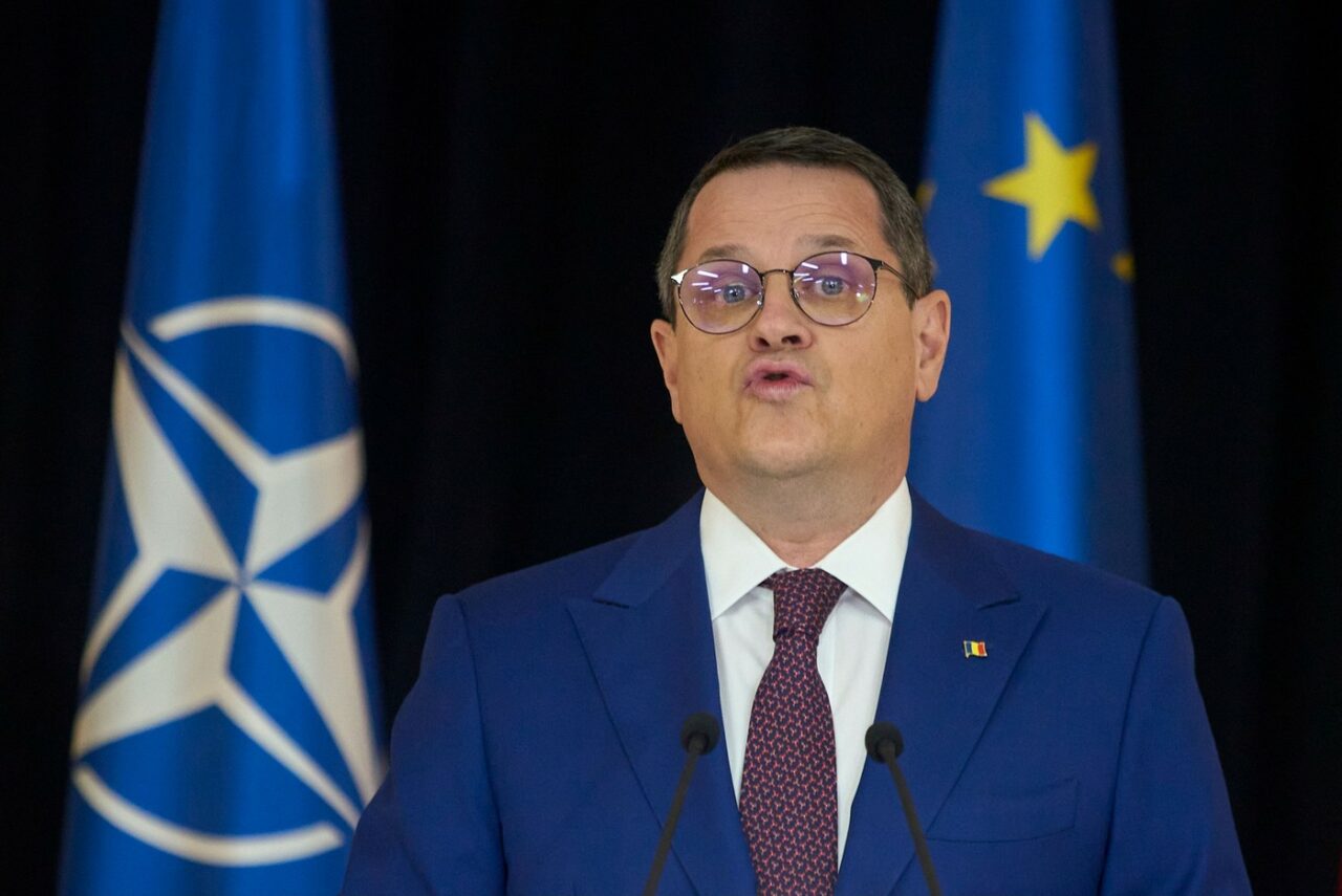 Eduard Hellvig critică prestația ministrului Ionuț Moșteanu în scandalul dronei: „O fâstâceală în fața provocării”