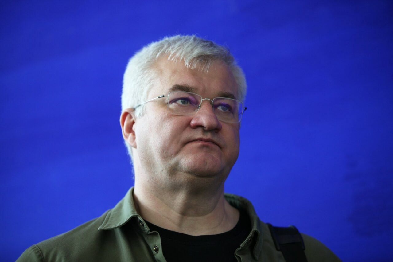 Ucraina cere Ungariei restituirea urgentă a zecilor de milioane de dolari, euro și kg de aur confiscate din blindatele venite din Austria