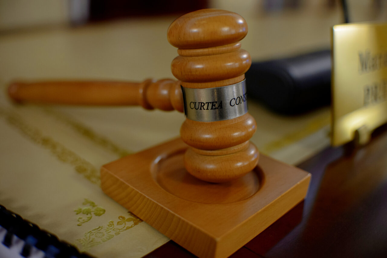 Cum i-ar scuti BOLOJAN pe judecătorii CCR de tăierea pensiilor speciale. Ce prevede proiectul de lege