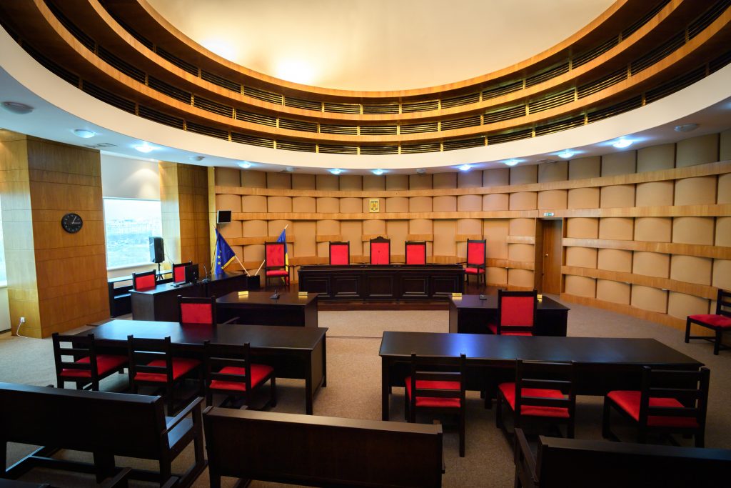 Înalta Curte dă o decizie care pune capăt unei vechi divergențe judiciare referitoare la cercetarea disciplinară a unui funcționar public