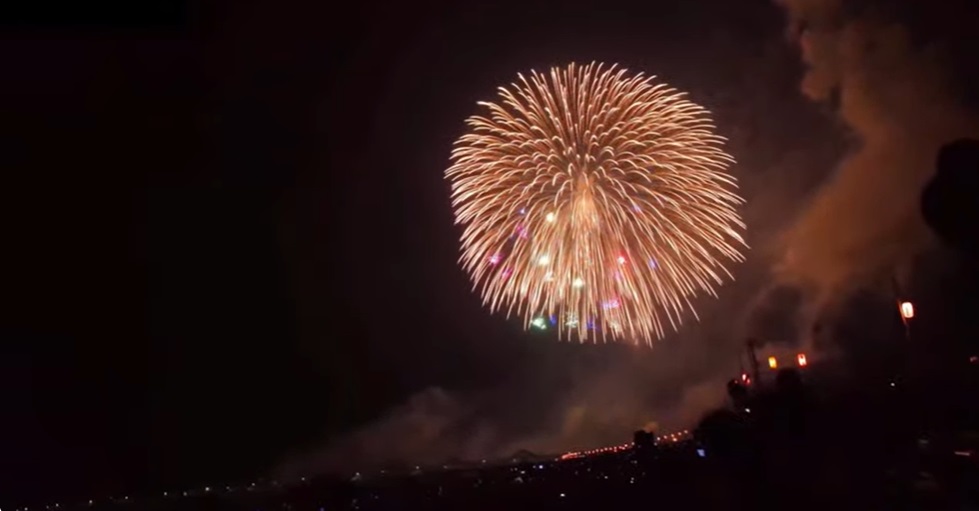 Ce decizie a luat primarul Brașovului. Se renunță la artificiile de Revelion din Piața Sfatului