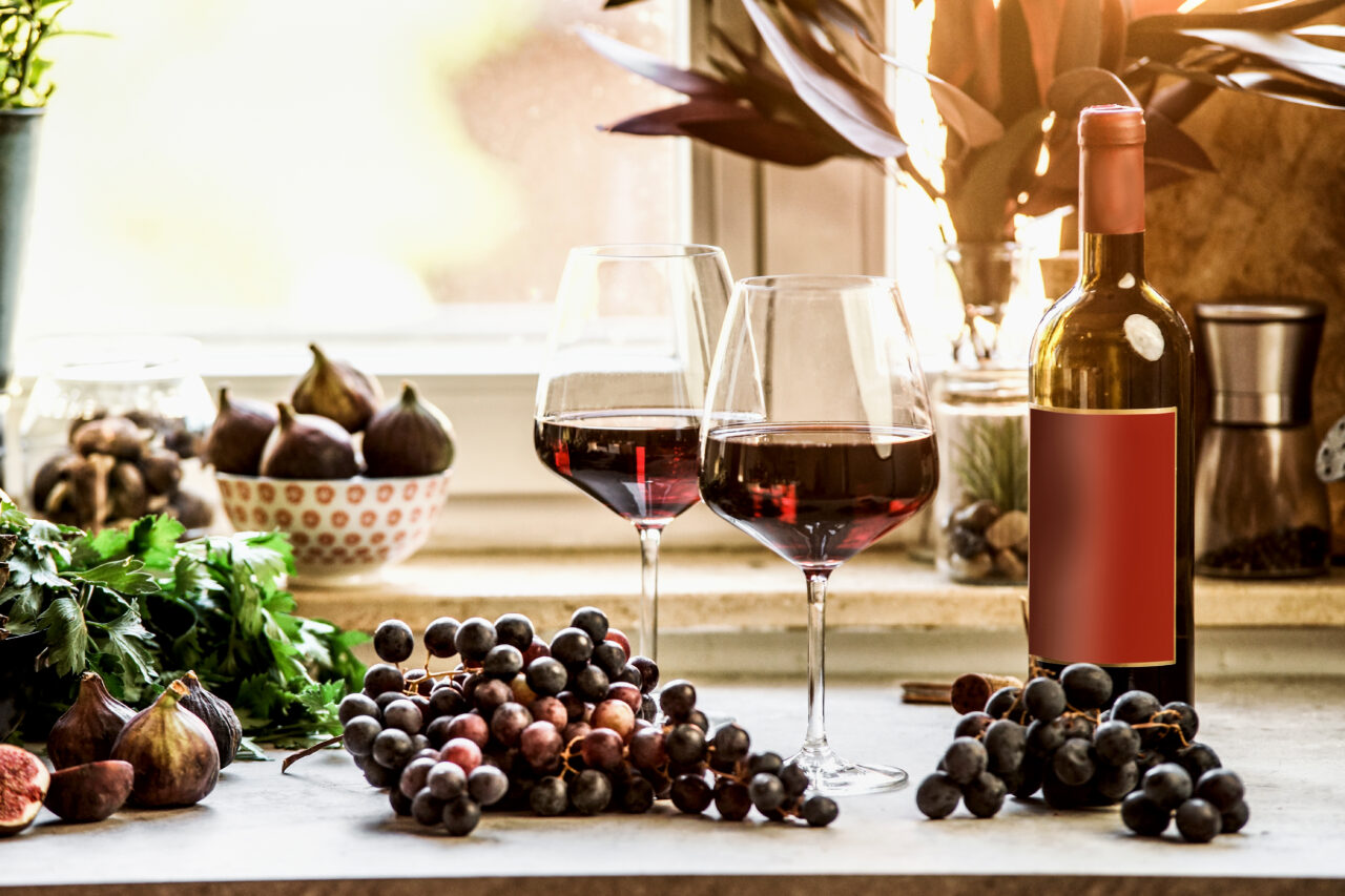 Schimbările climatice lovesc și piața vinurilor. Spre ce soiuri se reorientează podgorenii din Bordeaux