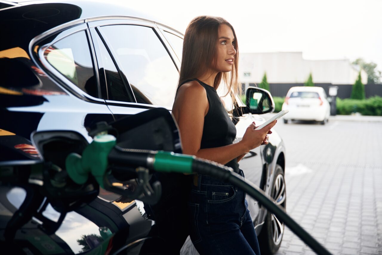 Ungaria se pregătește de “criza benzinei” după sancțiunile SUA asupra Rusiei