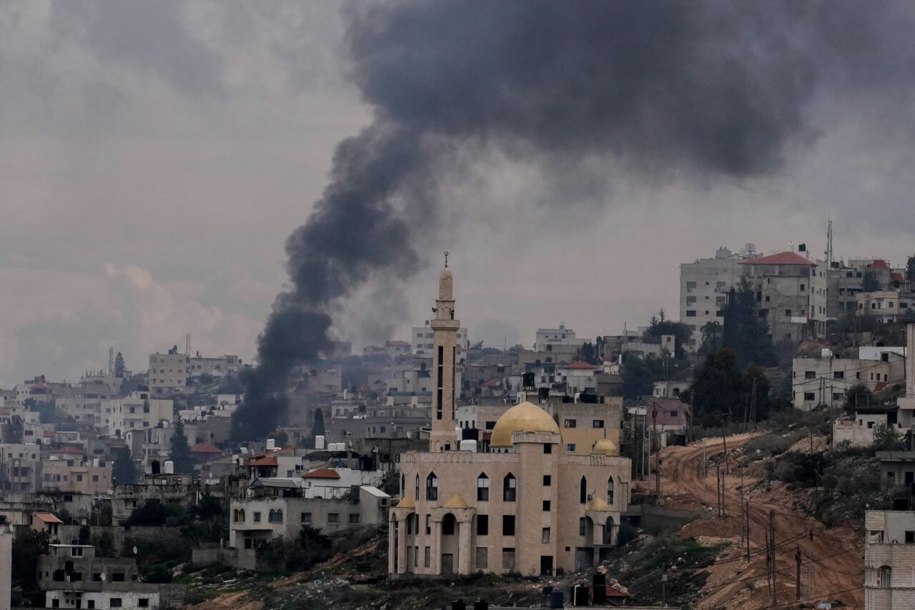 Război în Orientul Mijlociu, ziua 857. UE și 8 state musulmane condamnă decizia Israelului privind extinderea controlului asupra Cisiordaniei