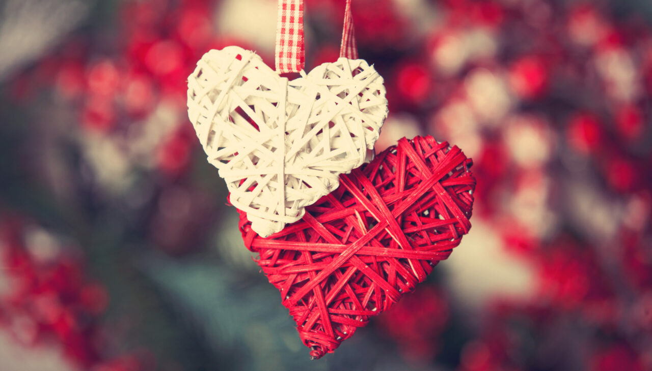 Tradiția care îți poate aduce iubirea și norocul de Dragobete. Ce este bine să faci în această zi