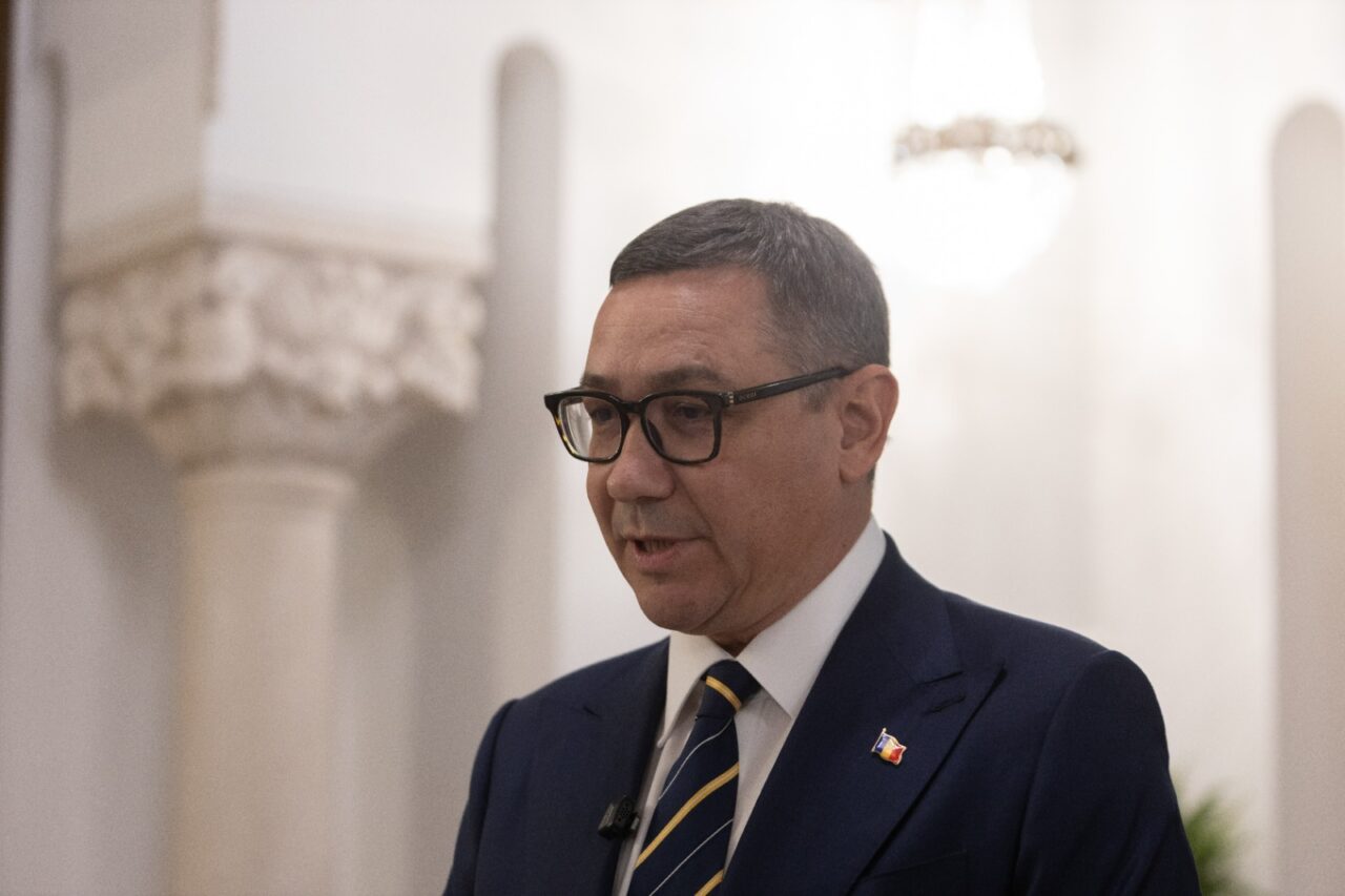 Victor Ponta, reacție de ultimă oră în scandalul momentului: Propaganda USR a aruncat cu ură în cei care au mers în vacanțe în Orient / Influencerii USR merg în Maldive