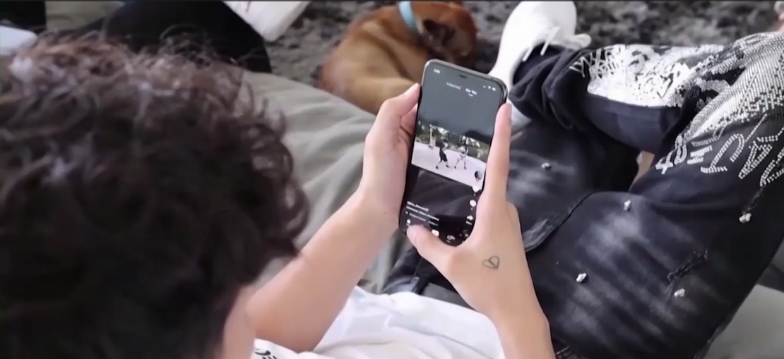 Cum resimte Generația Z stresul. „Terapia costă 500 de lei pe oră”